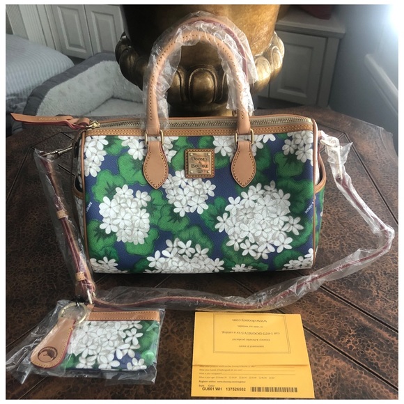 Dooney & Bourke Handbags - DOONEY & BOURKE HYDRANGEA SIDE POCKET SATCHEL